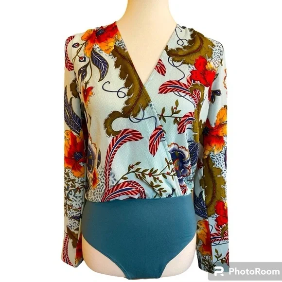 Floral Tropical Bodysuit by Fashion Nova - Picture 3 of 13